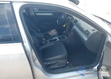 2013 Volkswagen Passat 2.5L Se z USA, uszkodzony, nr VIN 1VWBH7A30DC032872